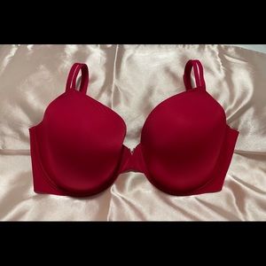 Victoria Secret, Red, 34DDD